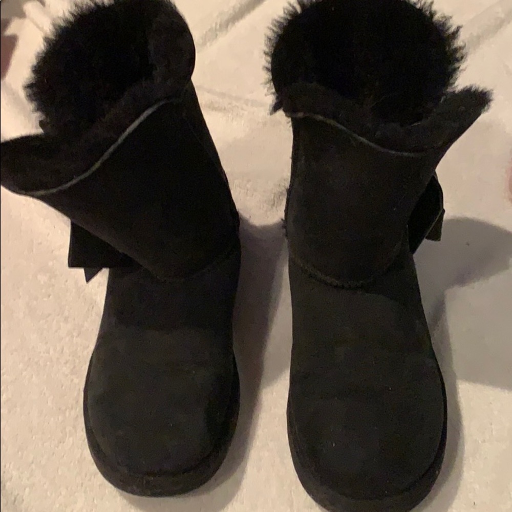 Black uggs